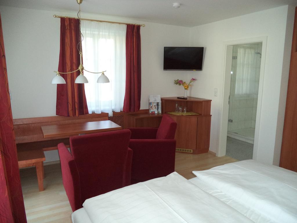 Haus Hildegunde Hotel Bad Füssing Стая снимка