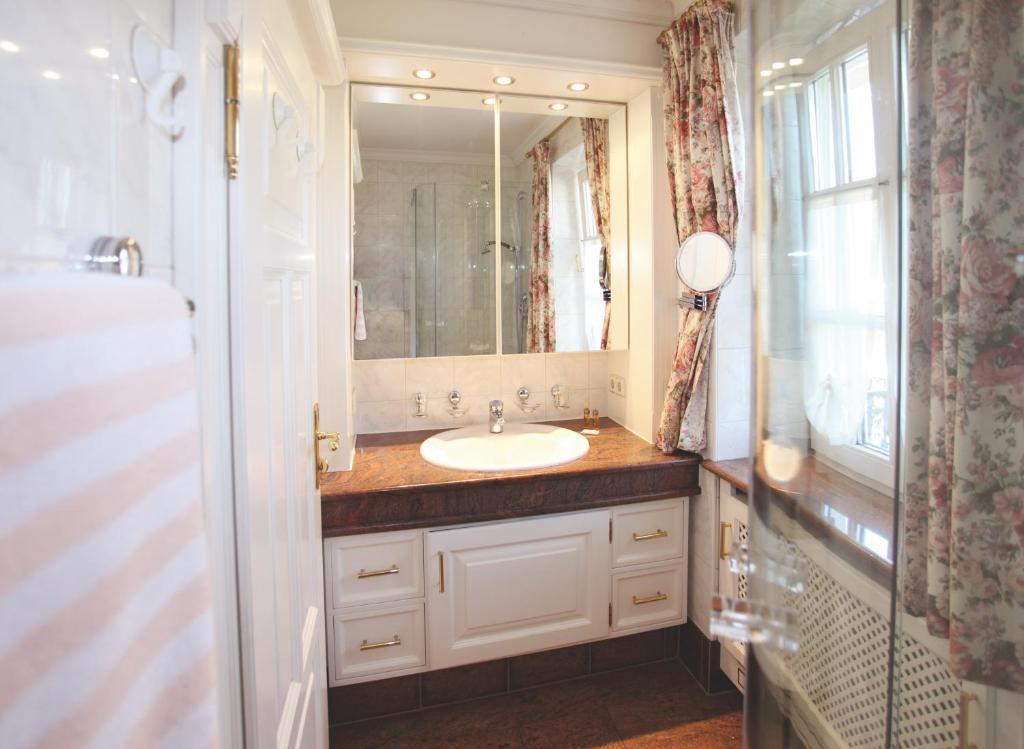 Haus Hildegunde Hotel Bad Füssing Екстериор снимка
